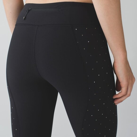 NWOT! New Lululemon Tight Stuff Tight / pant / leggings Black, gold logo reflect - Picture 4 of 11